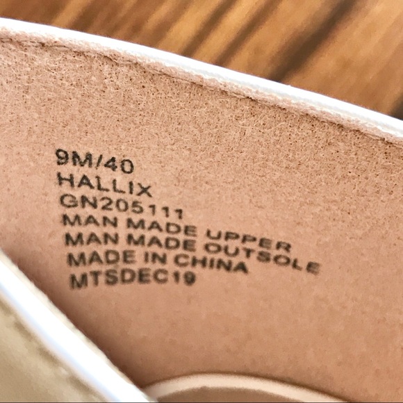 BCBGeneration Women’s White Heels 4" - Picture 11 of 15